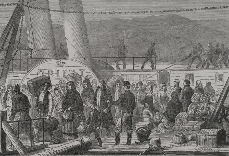 Russo-Turkish War (1877-1878). Danube River. Landing in Baziarch of Jewish families fleeing Rustchuck and Widdin. Engraving by Roch Regnier et Cie. ""La Guerra de Oriente"" (The Russo-Turkish War). Volume I. 1877.
