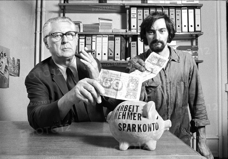 boss, worker, savings account, saving, 1974