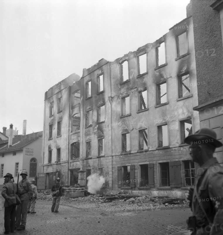 WWII: Bombings; burneddown houses, Schaffhausen 1944