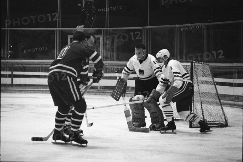 Olympic Ice Hockey Tournament in Grenoble 1968: Germany vs. USA
