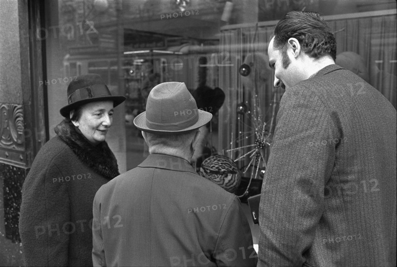 Walter R. Spira, pedestrian survey on Bahnhofstrasse