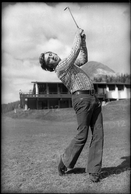 Gustav Bubi Scholz playing golf, 1972