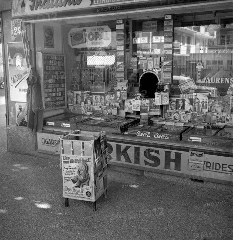 Kiosk by Mrs. A. Hugi: Advertising for Das Beste, 1948