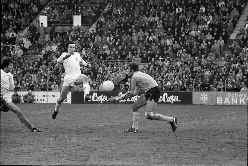 Cup Final 1975: FC Basel  FC Winterthur; Goalkeeper Kunz