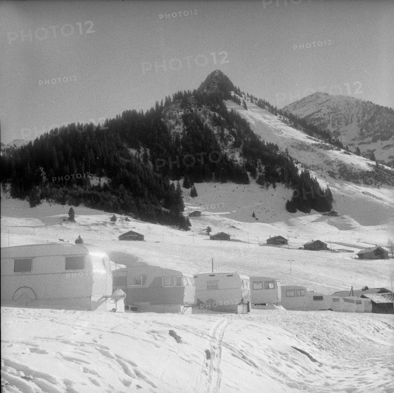 Caravan in winter on the Col des Mosses, 1959