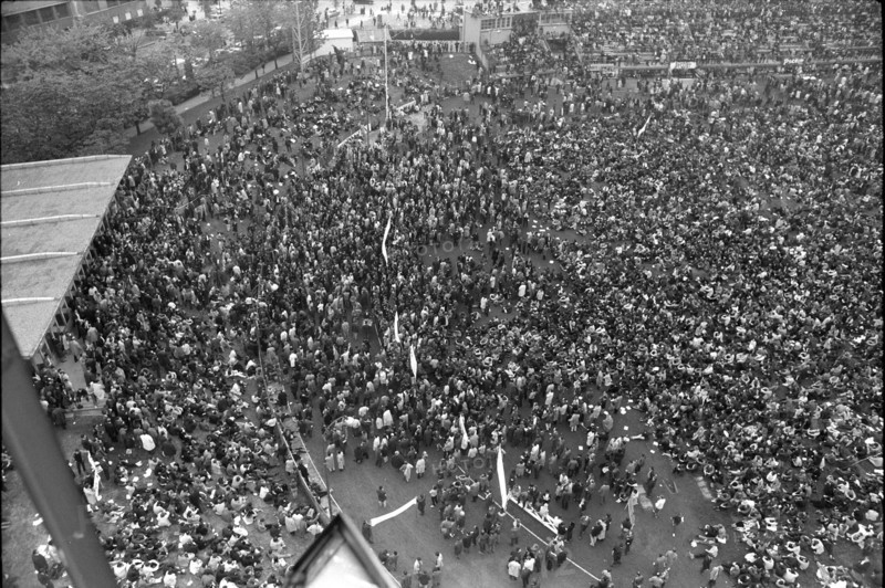Student riots in Paris in 1968