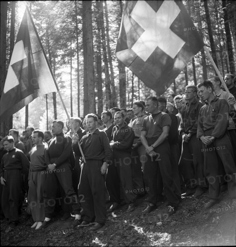 Young people of the voluntary preparatory classes, 1943