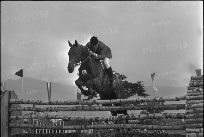 CSIO Lucerne 1974: Ted Edgar on Everest Orchid