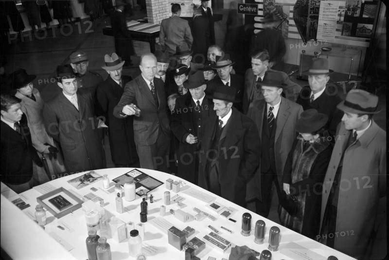 Exhibition; information on the war economy, substitute materials; 1941