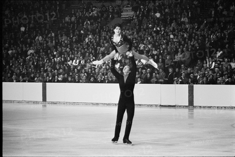 European Championships in Zurich 1971: The European Champions Irina Rodnina  Alexei Ulanov