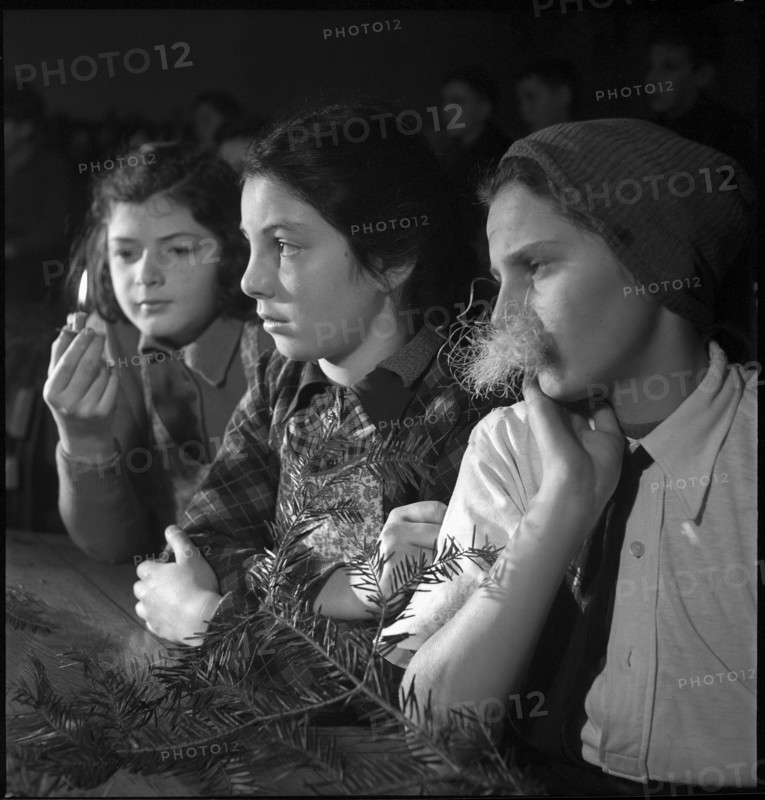 Girls on school New Year's Eve 1944
