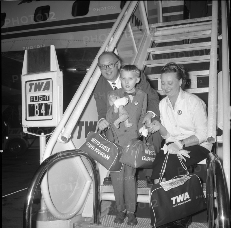Karoly Nytray flies to New York with his parents, Kloten 1958