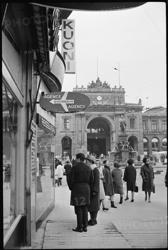 Zurich Bahnhofplatz 1964