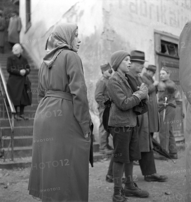 WW2: Bombing in Diessenhofen 1944, shocked villagers