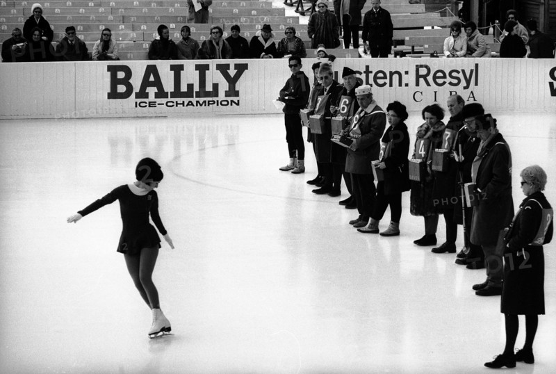 World Figure Skating Championships 1966 in Davos: Women's compulsory skating, judges
