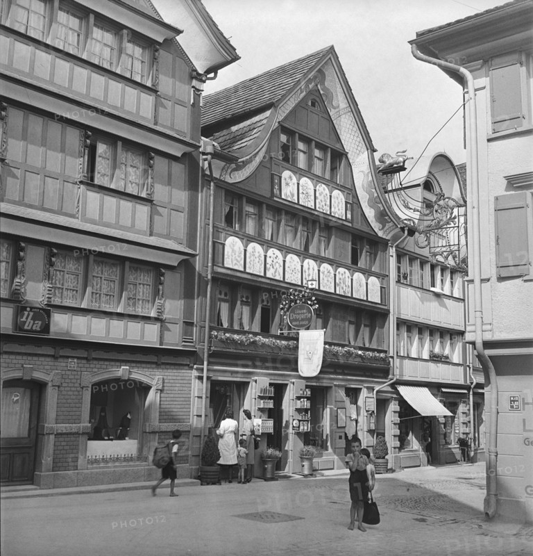 Löwen Drugstore; Appenzell; 1941