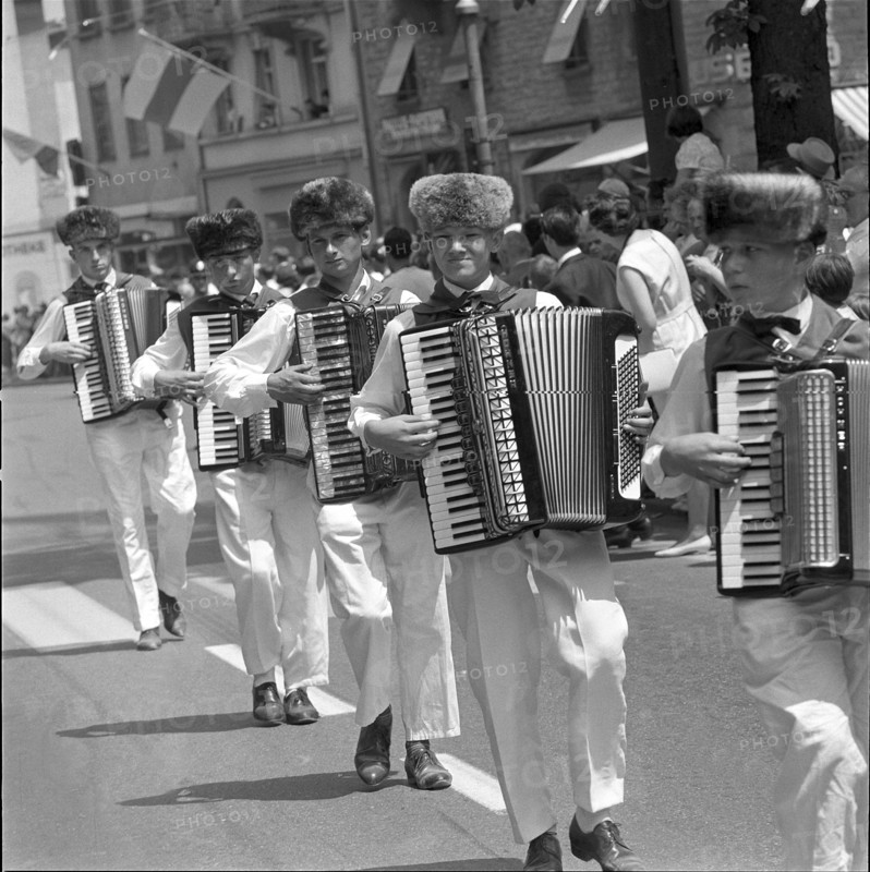 Parade at the Harmonica World Festival in Lucerne, 1964