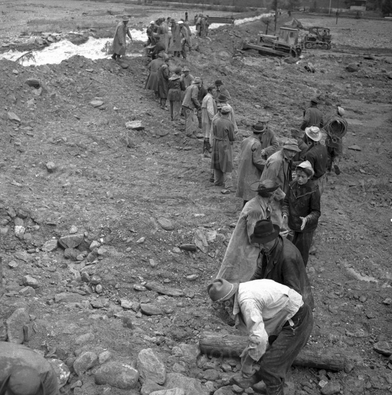 Täsch, Men doing clearance work. 1957