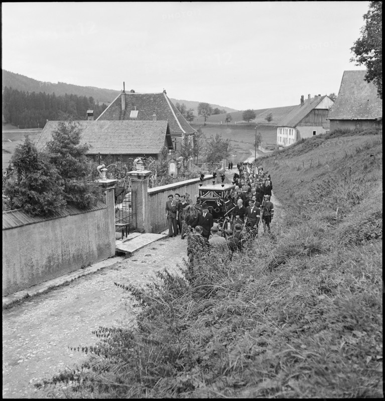 WW 2: funeral of Mr. Vallet, Les Verrieres de Joux 1943