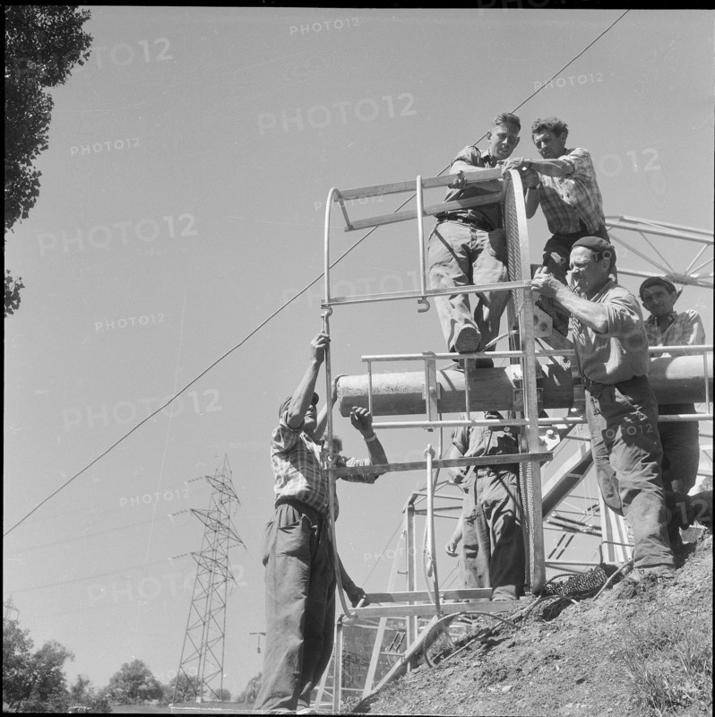 Hinterrhein power station: constructing high voltage line, around 1959