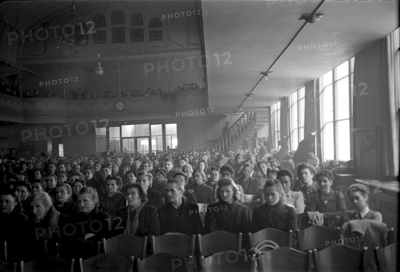 Workers of the rayon factory Feldmühle AG on strike, 1946