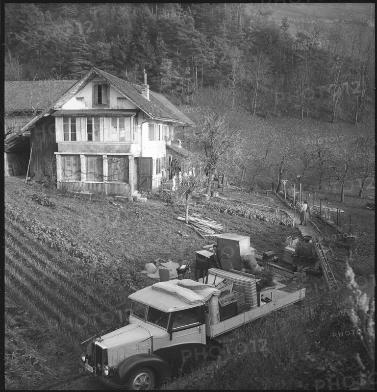 Mud avalanche near Pully. rubble. 1945