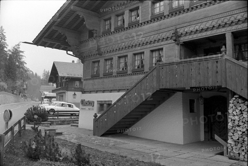 Newsstand in Zurich: SI, Sie & Er, Blick, Tele, 1971