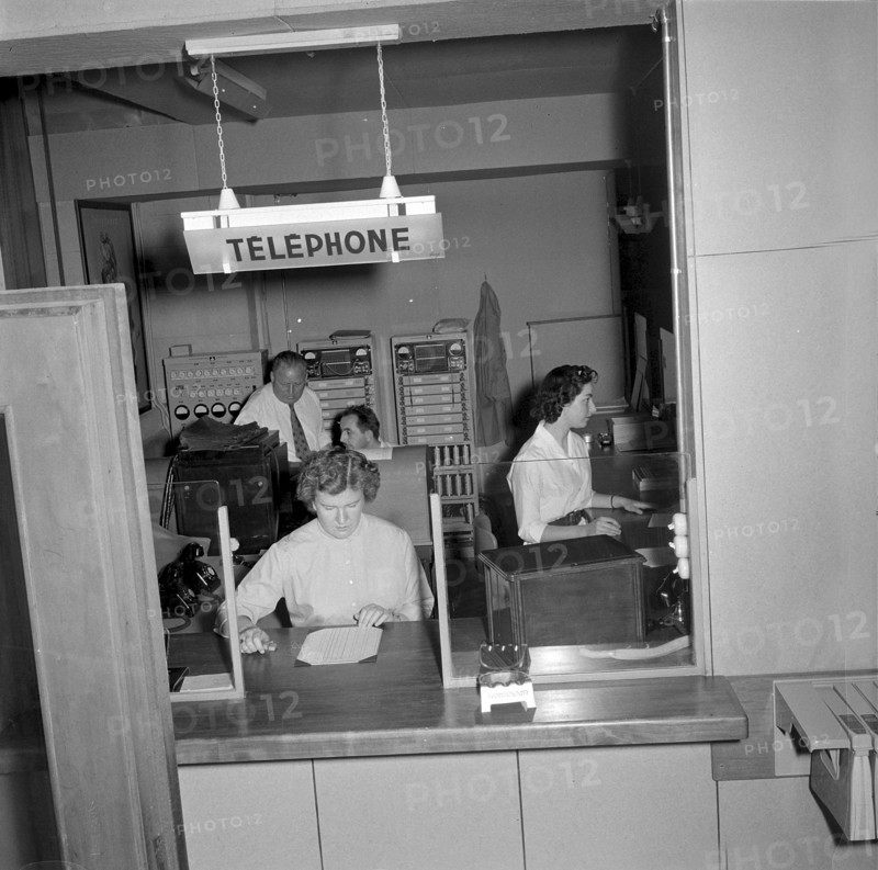 Newsstand in Zurich: SI, Sie & Er, Blick, Tele, 1971