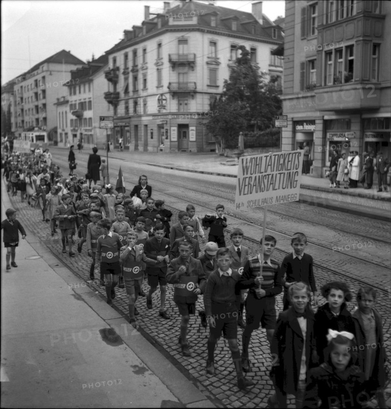 Gathering natural produce for Swiss donation, 1945