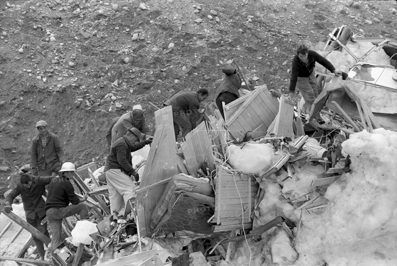Mattmark glacial ice avalanche, search for the missing workers, persons, 1965