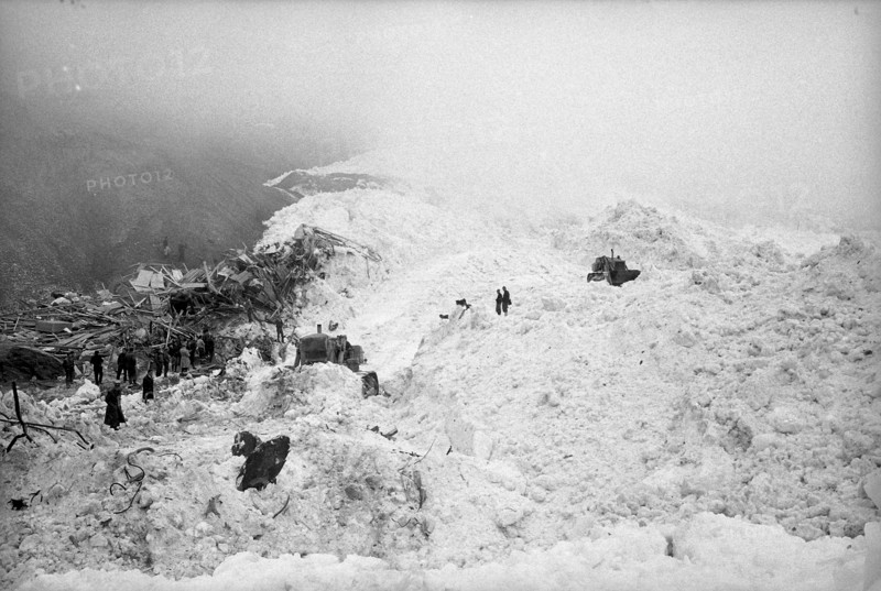 Mattmark glacial ice avalanche, search for the missing workers, persons, 1965