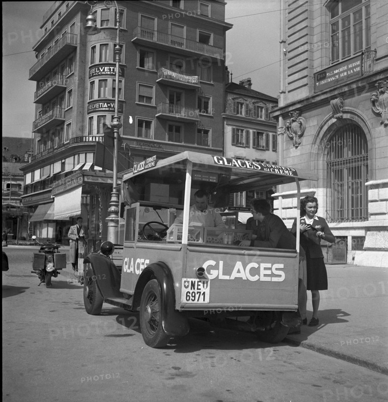 Neuhausen, demolition of the hotel Schweizerhof, 1954