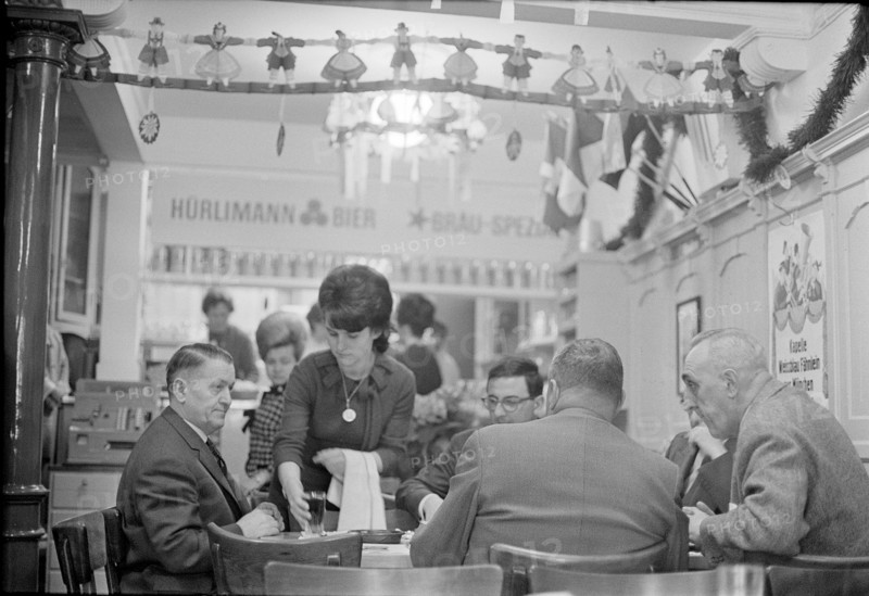 Bierhalle Wolf on Limmatquai in Zurich, ca. 1964