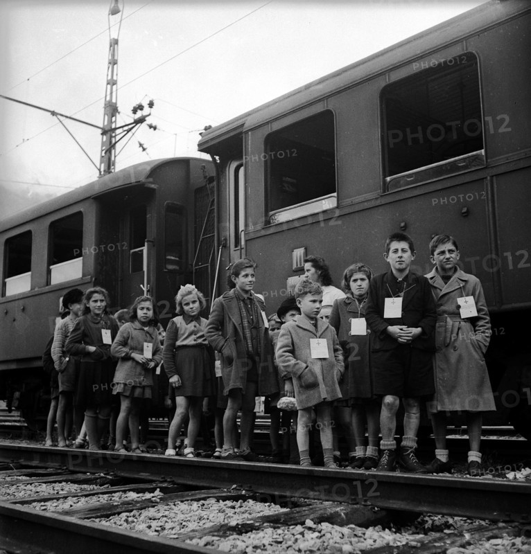 Arrival of the children from Domodossola; identification tag; 1944