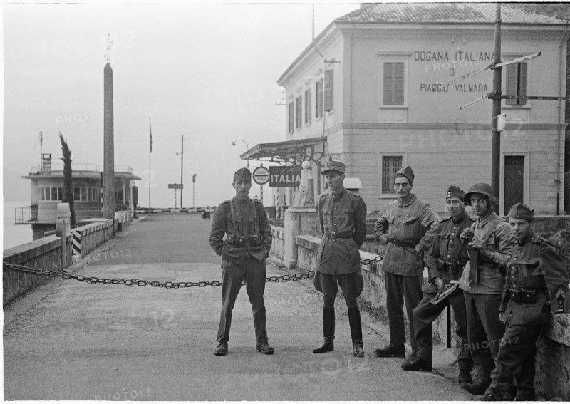 WW2: Swiss border guards at the Italian border, Brissago 1944