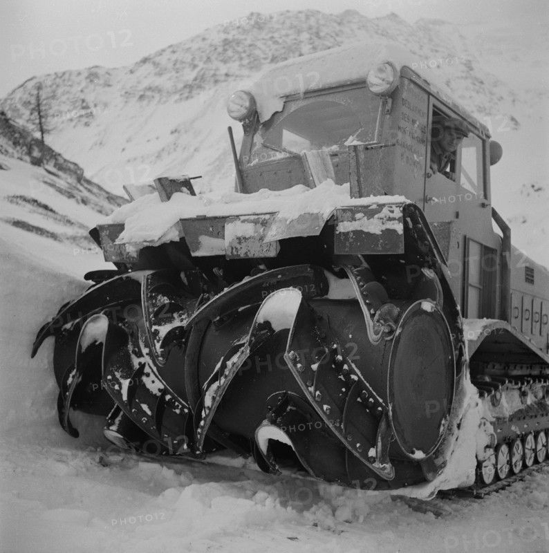 Excavation of the Simplonstrasse, 1950