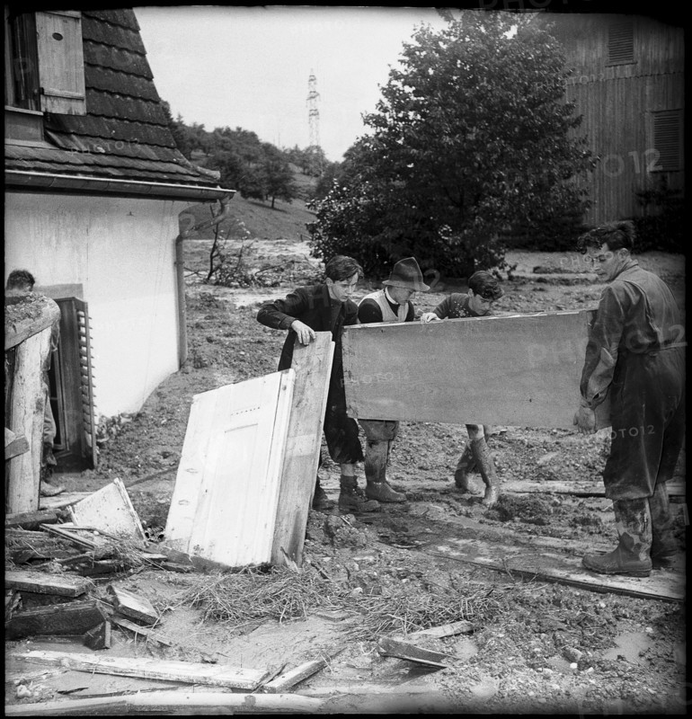 Schmerikon, mudslide after heavy rainfall; 1953