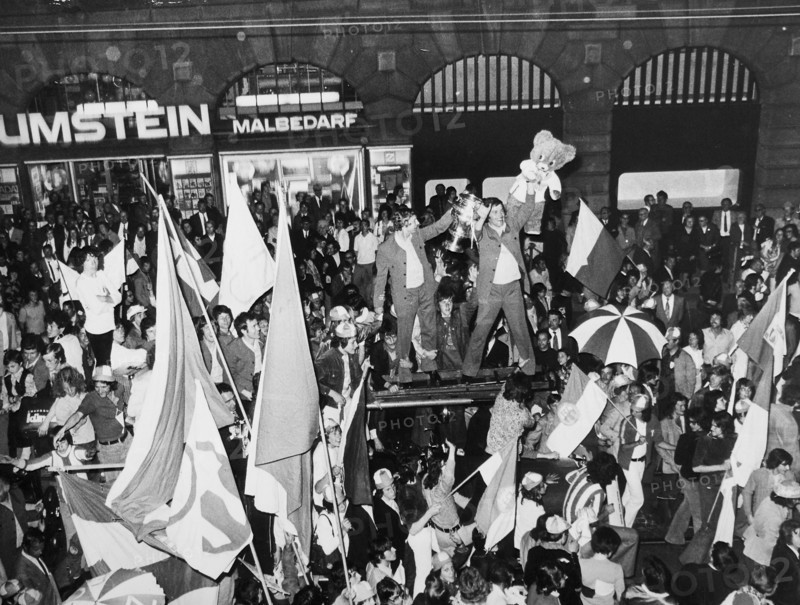 Reception and celebration for FC Zurich, Cup winners 1972