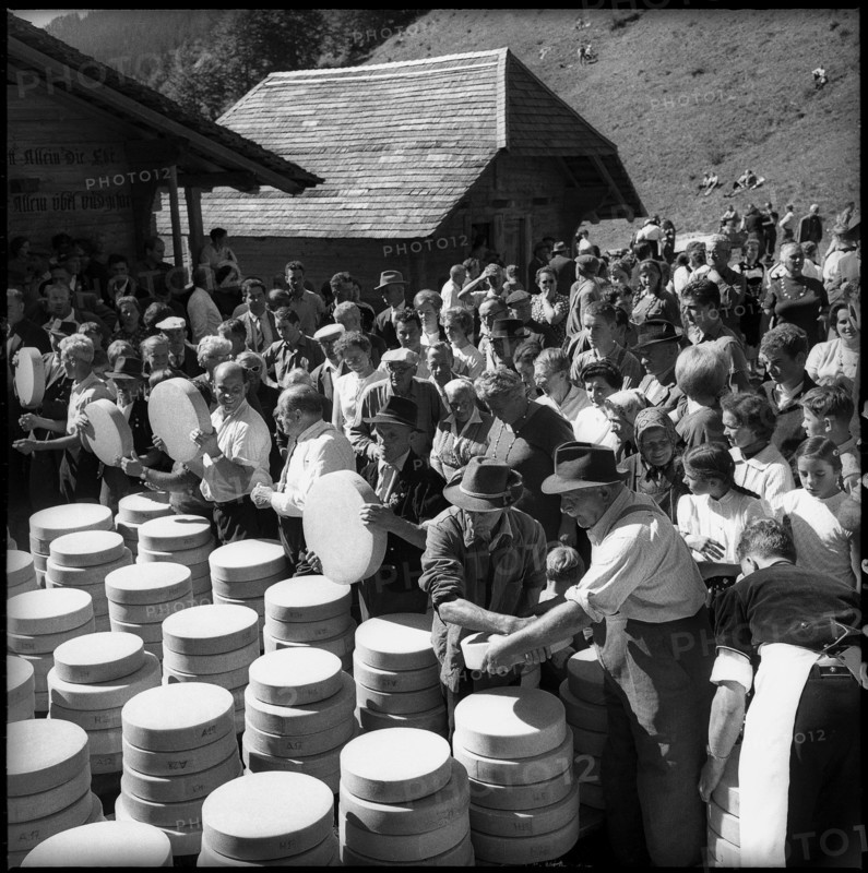 Cheese sharing in the Justistal, 1964