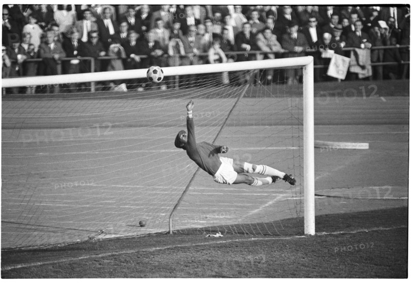 NLA 1968/69: FC Zurich  Servette FC; goalkeeper Grob