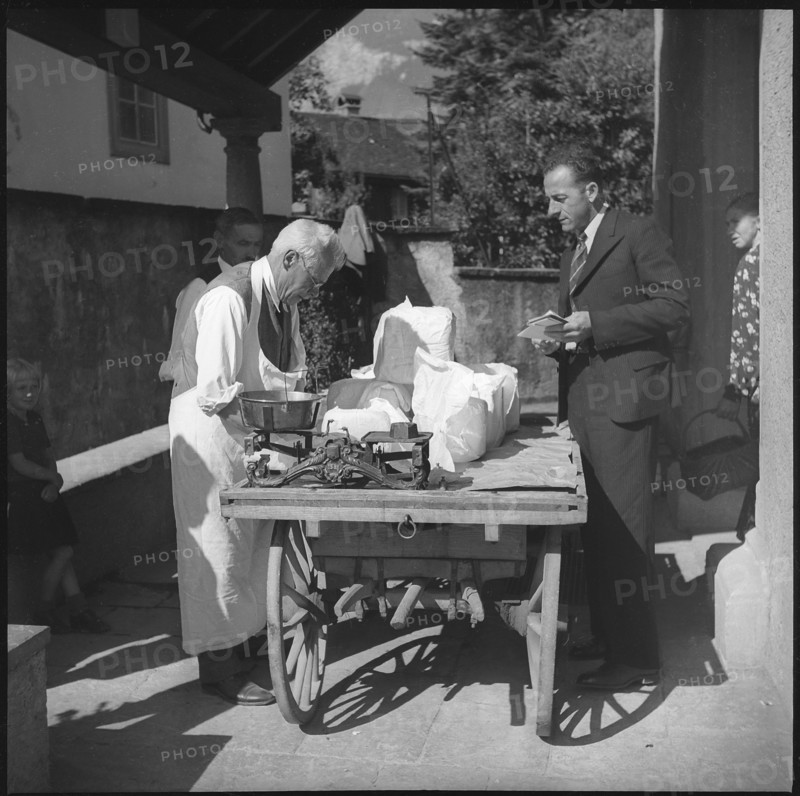 Butter donation, custom in Flums, 1940