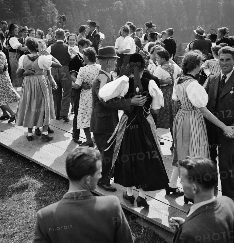 Folk festival in Emmental, 1942