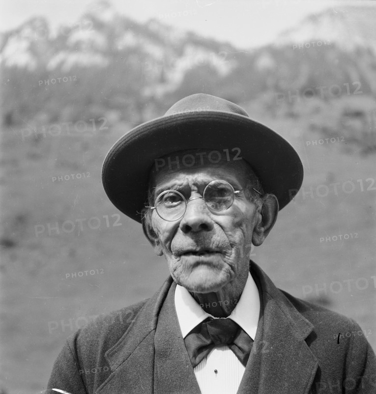 Farmer in the Justistal, Bern, 1941