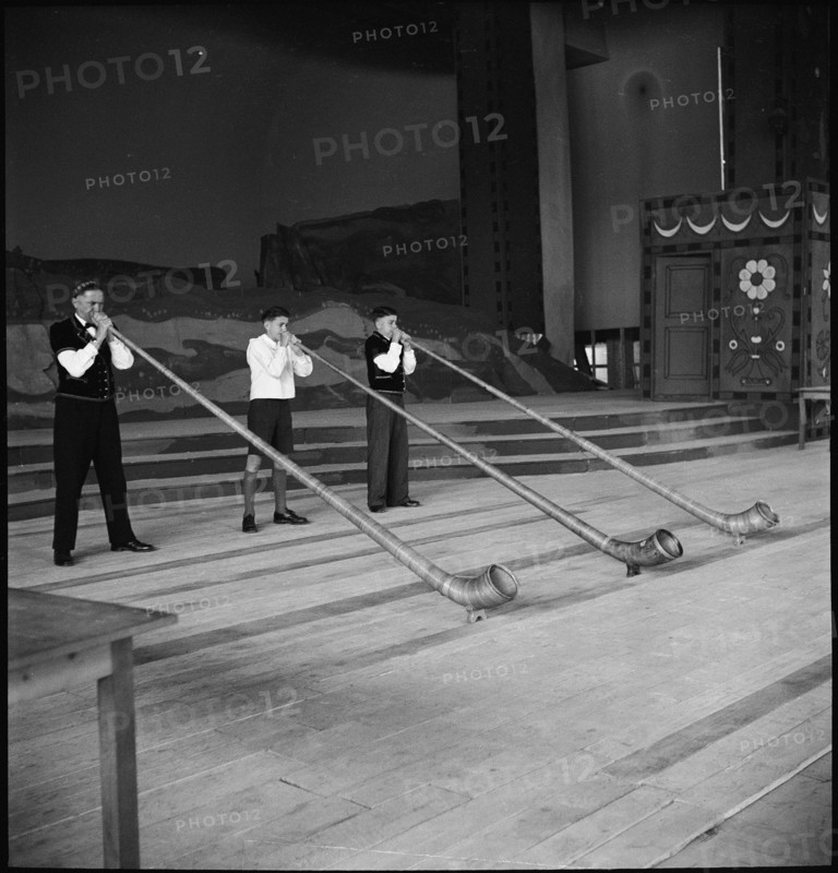 Alphorn players, Swiss Yodeling Festival 1949