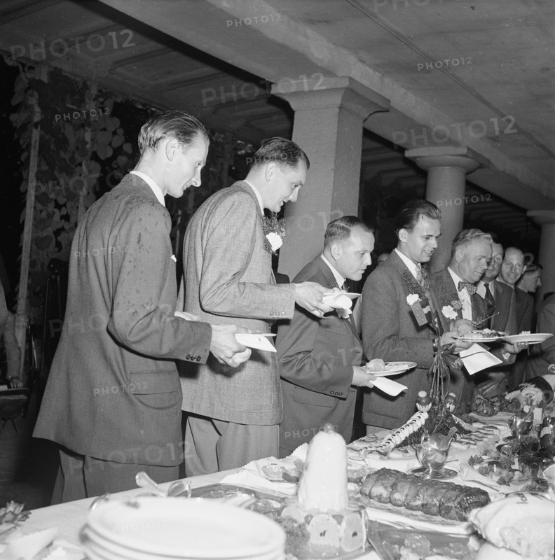 Buffet; company party, staff, 1951