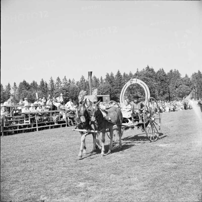 59th MarchéConcours Saignelégier, horseshoe carriage, 1962
