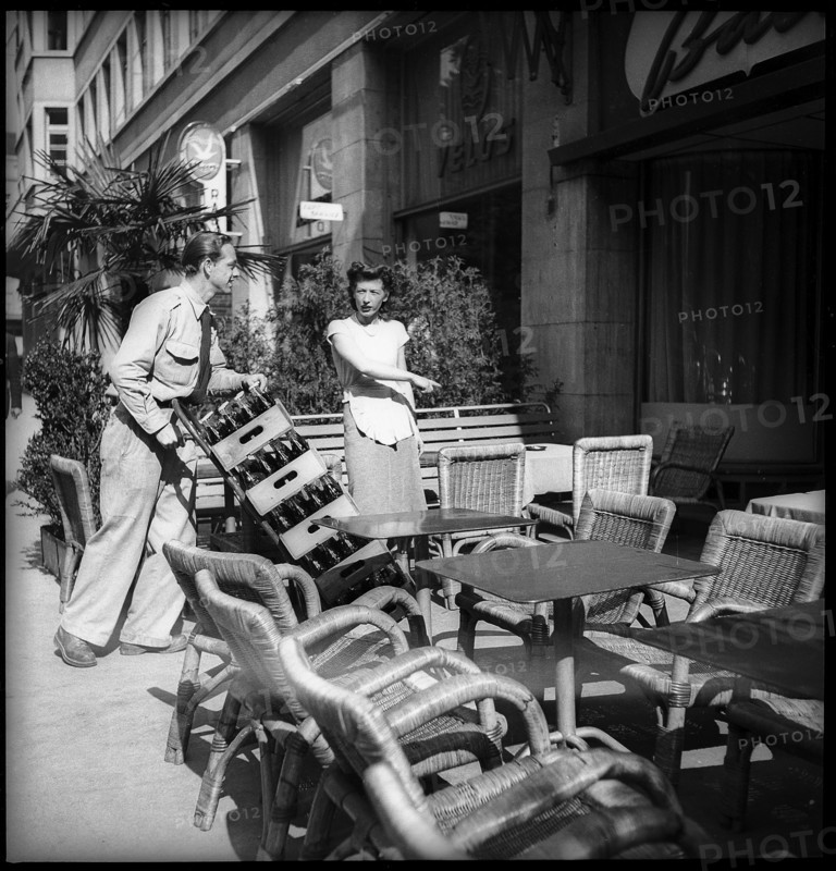 CocaCola, delivery to a restaurant; 1948