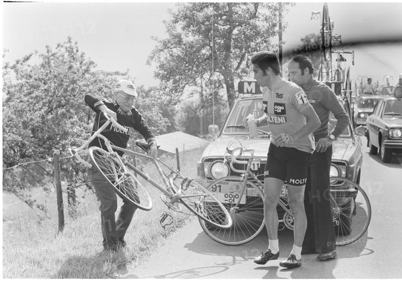 Tour de Suisse 1974: Overall winner Eddy Merckx, defect