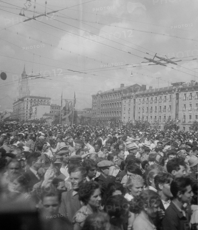 Swiss at the World Youth Festival in Moscow, 1957