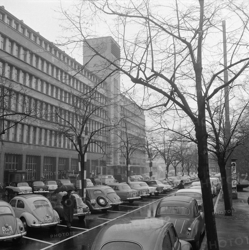 Sihlpost parking lot, 1958